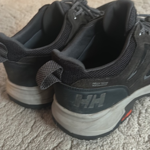 Helly Hansen black/gray Men’s sneakers - Picture 4 of 4